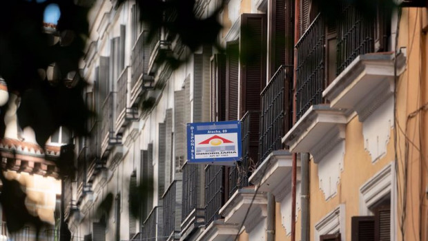 ep archivo   cartel de venta en un edificio