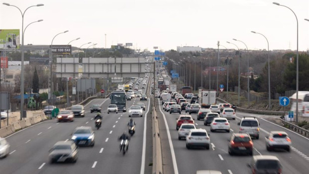 ep archivo   circulacion en el km 17 de la autovia a4 en la segunda fase de la operacion salida por