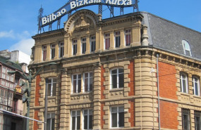 ep archivo   edificio de bbk en casco viejo de bilbao