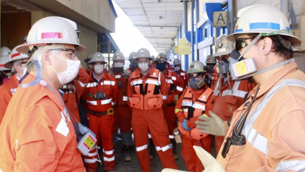 ep archivo   trabajadores de codelco