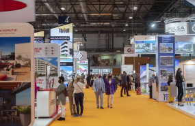 ep archivo   varias personas visitan el salon inmobiliario de madrid sima en ifema a 28 de mayo de