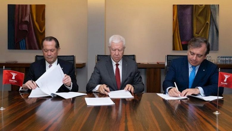 ep de izquerda a derecha juan carlos escotet rodriguez presidente de abanca fernando teixeira dos