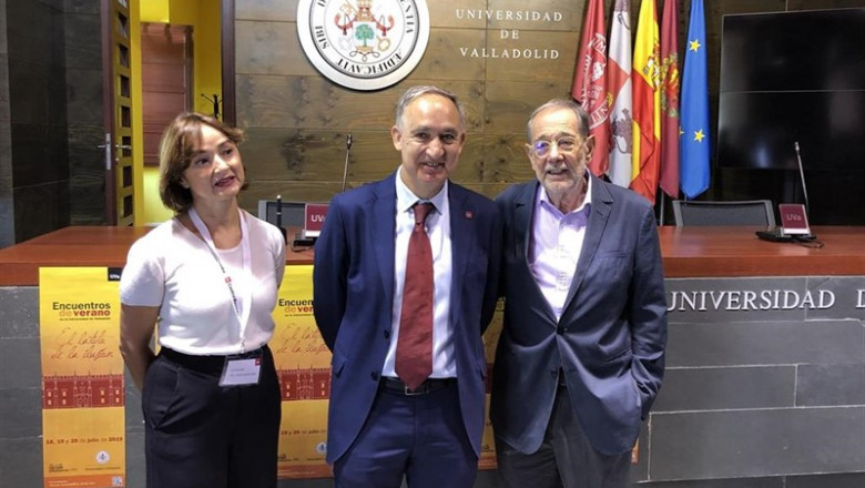 ep de izquierdaderecha la virrectoracomunicacionla uva carmen vaquero rector antonio largo y javier solana