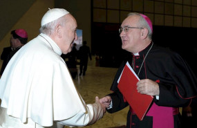 ep el papa francisco recibe al obispo de barbastro-monzon monsenor angel perez