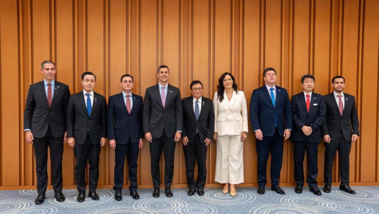 ep el presidente de paraguay santiago pena en una visita a japon ep el presidente de paraguay santiago pena en una visita a japon
