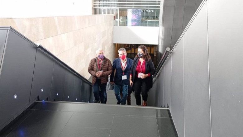 El secretario general de UGT, Pepe Álvarez, junto a la presidenta del Gobierno regional, Concha Andreu, y el secretario general riojano del sindicato, Jesús Izquierdo | EUROPA PRESS ep el secretario general de ugt pepe alvarez junto a la presidenta del gobierno regional concha