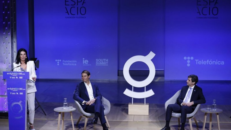 El tenista Rafa Nadal y el presidente de Telefónica, José María Álvarez-Pallete, participan en un diálogo en la inaguración de EnlightED este martes 19 de octubre en Madrid | TELEFÓNICA ep el tenista rafa nadal y el presidente de telefonica jose maria alvarez pallete participan en un