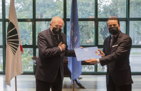 ep entrega placa de unitar a unicaja banco