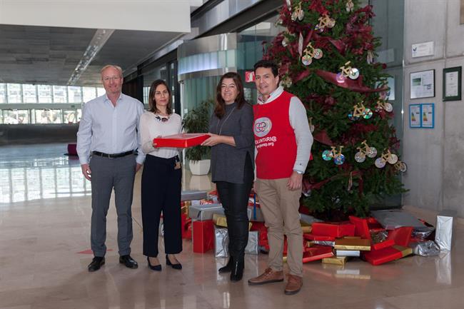 Entrega De Juguetes A Asociación Gea | EUROPA PRESS ep entregajuguetesasociacion gea