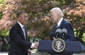 ep euisun chung presidente ejecutivo de hyundai motor group con el presidente de estados unidos joe ep euisun chung presidente ejecutivo de hyundai motor group con el presidente de estados unidos joe