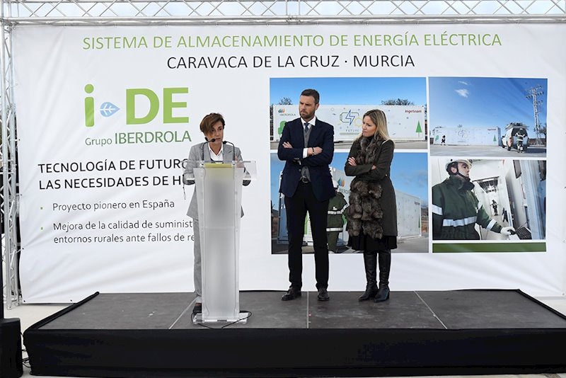 ep i de pone en marcha el primer sistema de almacenamiento con baterias para red en espana