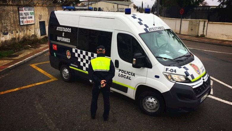 Imagen de un Policía Local de Granada | POLICÍA LOCAL - Archivo ep imagen de un policia local de granada