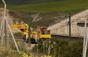 ep imagenes de los trabajos que se estan llevando a cabo en la via de alta velocidad que une malaga ep imagenes de los trabajos que se estan llevando a cabo en la via de alta velocidad que une malaga