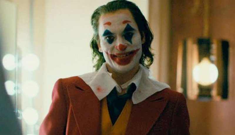 ep joaquin phoenix como arthur fleck joker en una de las escenas de la pelicula