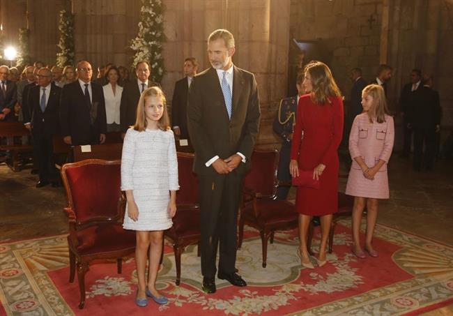 La familia real en la basílica de Covadonga durante la misa del Día de Asturias | DAMIÁN ARIENZA ep la familia realla basilicacovadonga durantemisadiaasturias