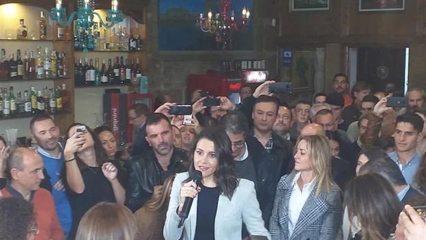 ep la portavoz de ciudadanos ines arrimadas y la candidata beatriz pino en un acto con militantes y