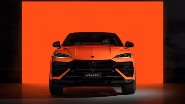 ep lamborgini presenta su primer suv hibrido el urus se enchufable con 800 cv con 60 km de autonomia