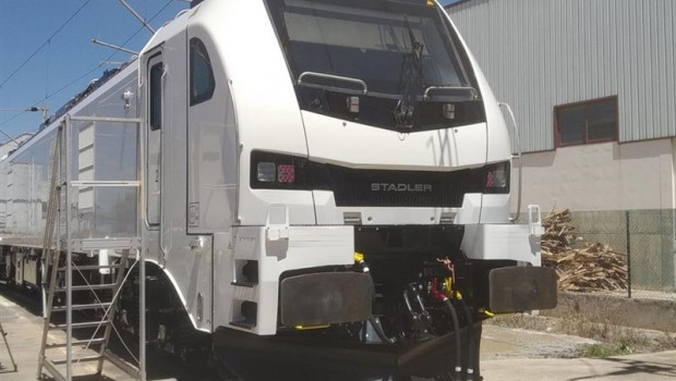 ep locomotora eurodualstadler valencia