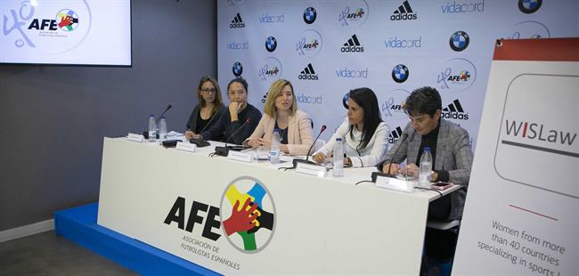 Mesa jurídica sobre fútbol femenino con Ana Rosell y Lola Herrera | AFE ep mesa juridicafutbol femeninoana roselllola herrera
