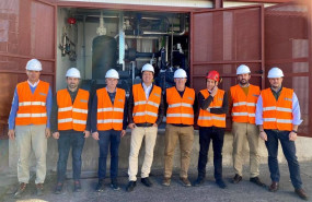 ep representantes de iberdrola y grupo an ante la bomba de calor instalada en avila ep representantes de iberdrola y grupo an ante la bomba de calor instalada en avila