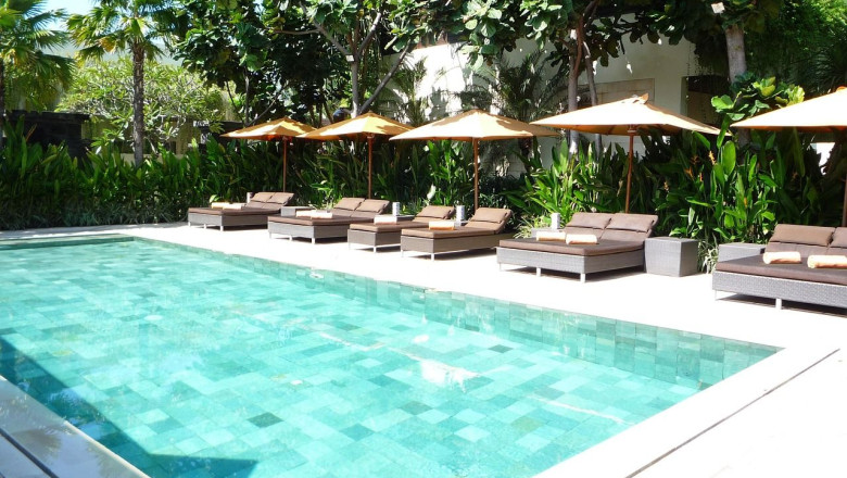 swimming pool 249624 1280