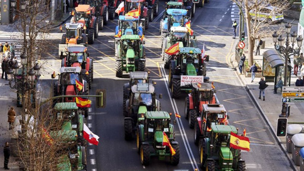 ep archivo imagen de una tractorada en 2022 en santander ep archivo imagen de una tractorada en 2022 en santander