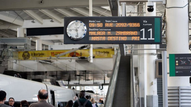 ep archivo un tren ave destino malaga sale de la estacion de atocha a 30 de abril de 2026 en ep archivo un tren ave destino malaga sale de la estacion de atocha a 30 de abril de 2026 en