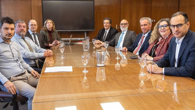 ep el comite de politica monetaria del banco central de uruguay