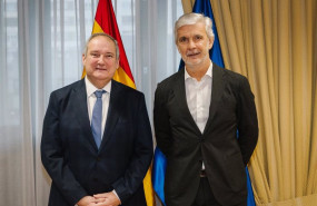 ep el ministro de industria y turismo jordi hereu y el presidente de fiab ignacio silva
