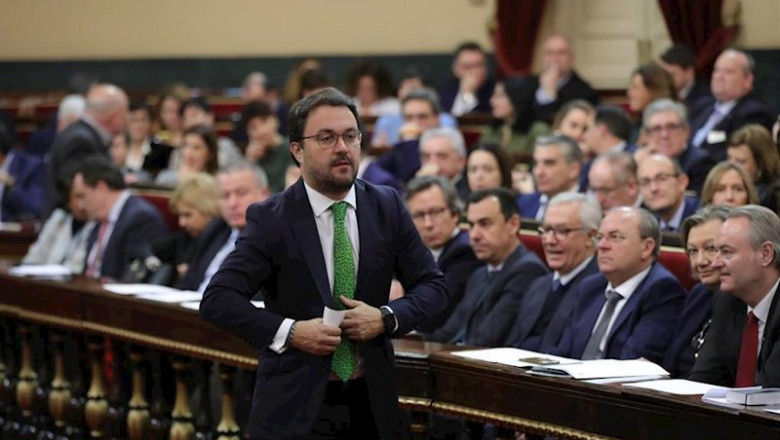 ep el senador del pp asier antona tras votar durante la sesion constitutiva de la xiv legislatura en
