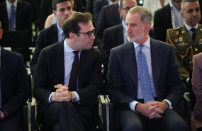 ep el vicepresidente primero y ministro de economia comercio y empresa carlos cuerpo i y el rey ep el vicepresidente primero y ministro de economia comercio y empresa carlos cuerpo i y el rey