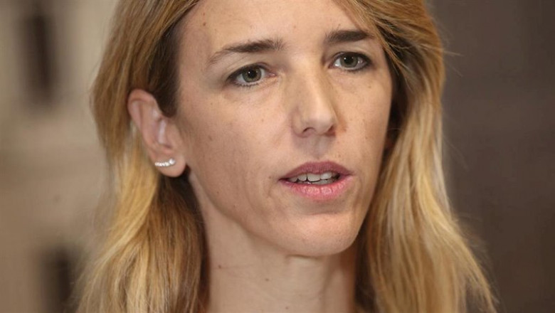 La portavoz del Partido Popular en el Congreso, Cayetana Álvarez de Toledo (d), ofrece una rueda de prensa en el Congreso de los Diputados, en Madrid (España), a 27 de noviembre de 2019. | Eduardo Parra - Europa Press ep la portavoz del partido popular en el congreso cayetana alvarez de toledo d ofrece una rueda de
