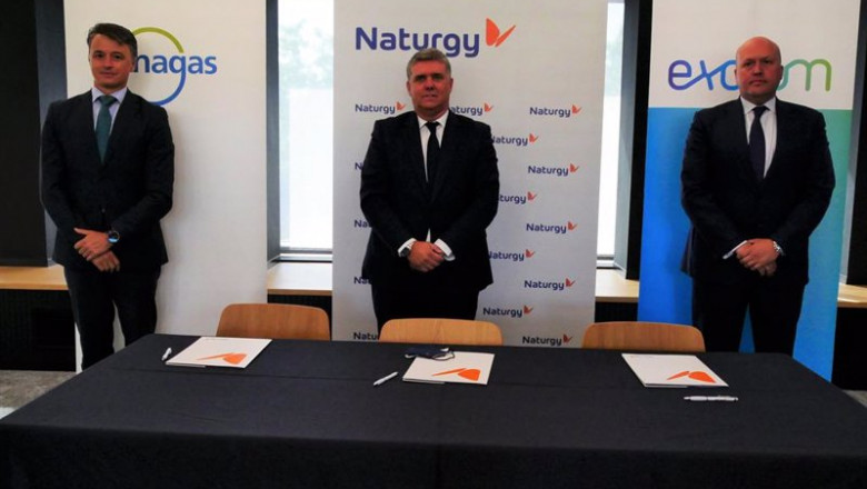 Los directivos de Naturgy, Enagás y Exolum en la firma del acuerdo. | NATURGY ep los directivos de naturgy enagas y exolum en la firma del acuerdo