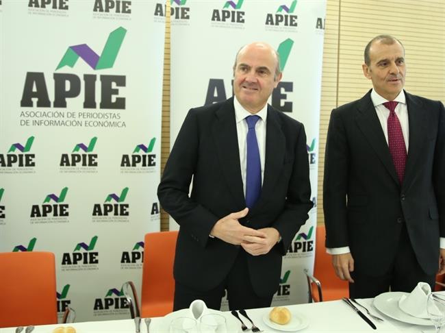 ep luisguindos participacursoeconomiaperiodistas 20170313180402
