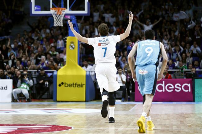 Luka Doncic en el Real Madrid - Movistar Estudiantes | ACB PHOTO / V. CARRETERO ep luka doncicreal madrid - movistar estudiantes