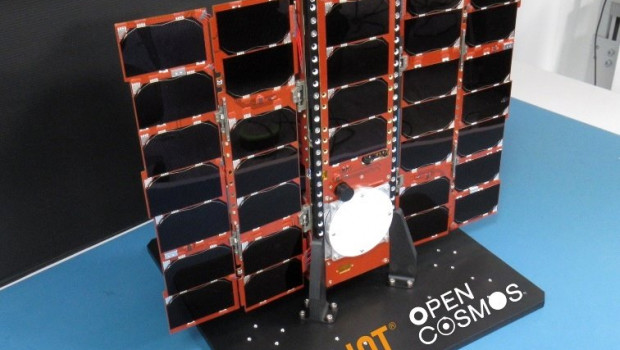 ep nanosatelite desarrollado por sateliot y open cosmos