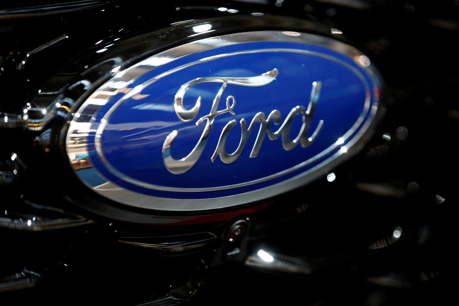 le logo ford 