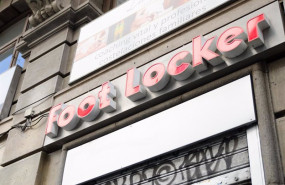 ep archivo   cartel tienda foot locker