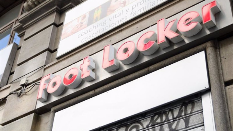 ep archivo cartel tienda foot locker ep archivo cartel tienda foot locker