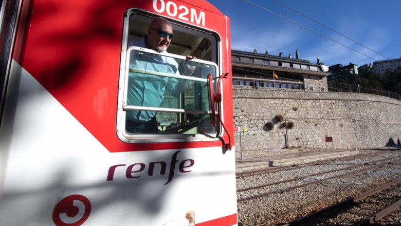 ep archivo un maquinista del tren entre cercedilla y cotos ep archivo un maquinista del tren entre cercedilla y cotos