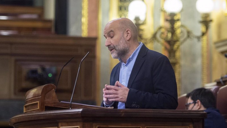 ep el diputado del bng nestor rego interviene en una sesion plenaria en el congreso ep el diputado del bng nestor rego interviene en una sesion plenaria en el congreso