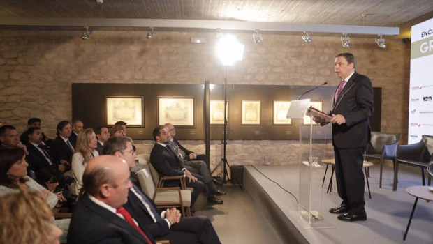 ep el ministro de agricultura pesca y alimentacion luis planas durante el encuentro grandes marcas