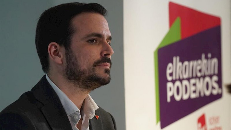 El ministro de Consumo, Alberto Garzón, durante el acto de la coalición de Elkarrekin Podemos-IU en Bilbao (Vizcaya), a 6 de marzo de 2020. | H.Bilbao - Europa Press ep el ministro de consumo alberto garzon durante el acto de la coalicion de elkarrekin podemos-iu en
