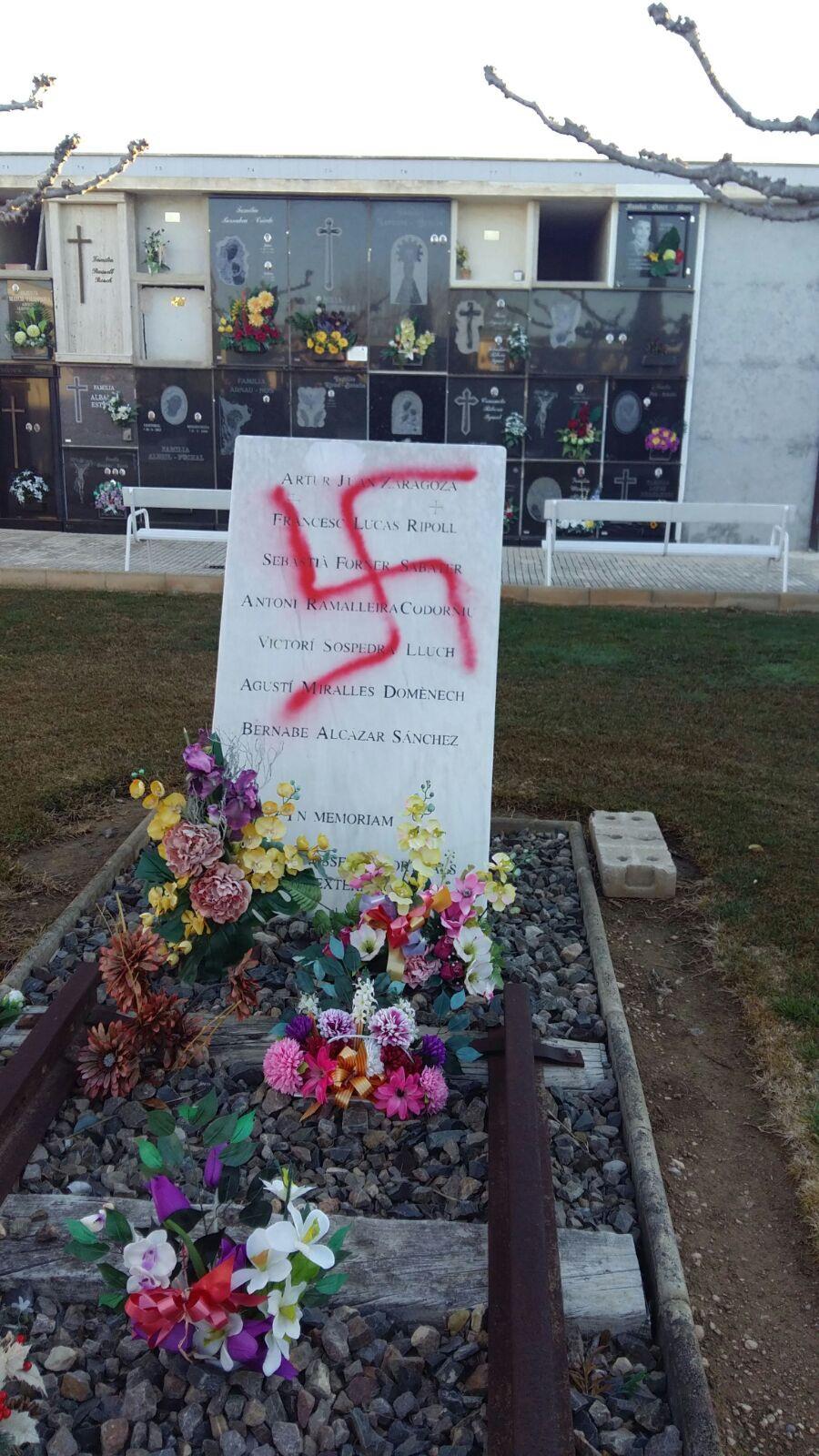 Fwd: Esvastica En El Monumento Mathausen | EUROPA PRESS ep fwd esvasticamonumento mathausen
