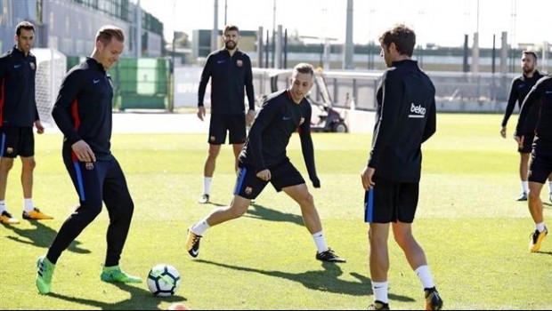 ep gerard deulofeu ter stegen sergi roberto pique barcelona entrenamiento