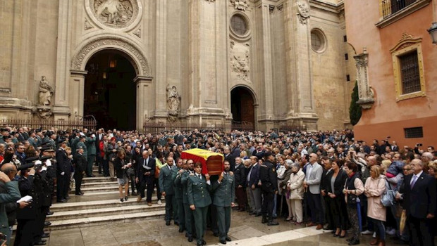 ep la catedral de granada acogio la misa funeral por el guardia civil fallecido