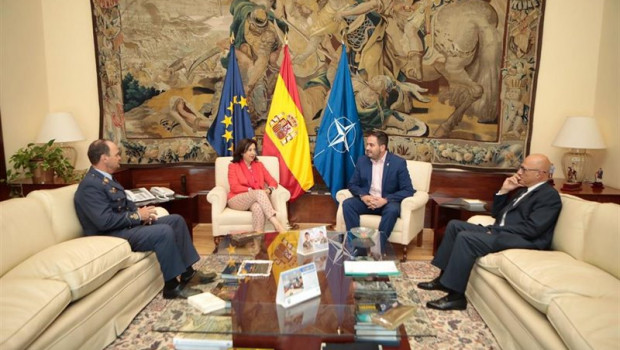 ep la ministra de defensa en funciones margarita robles preside la firma de un convenio entre su