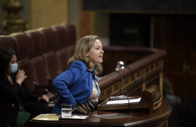 ep la vicepresidenta de asuntos economicos nadia calvino se prepara para intervenir en una sesion ep la vicepresidenta de asuntos economicos nadia calvino se prepara para intervenir en una sesion