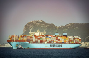 ep mary maersk el megaship triple e de 18270 teus que llega al puerto de algeciras proveniente del