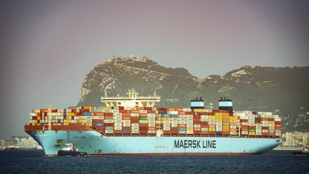 ep mary maersk el megaship triple e de 18270 teus que llega al puerto de algeciras proveniente del